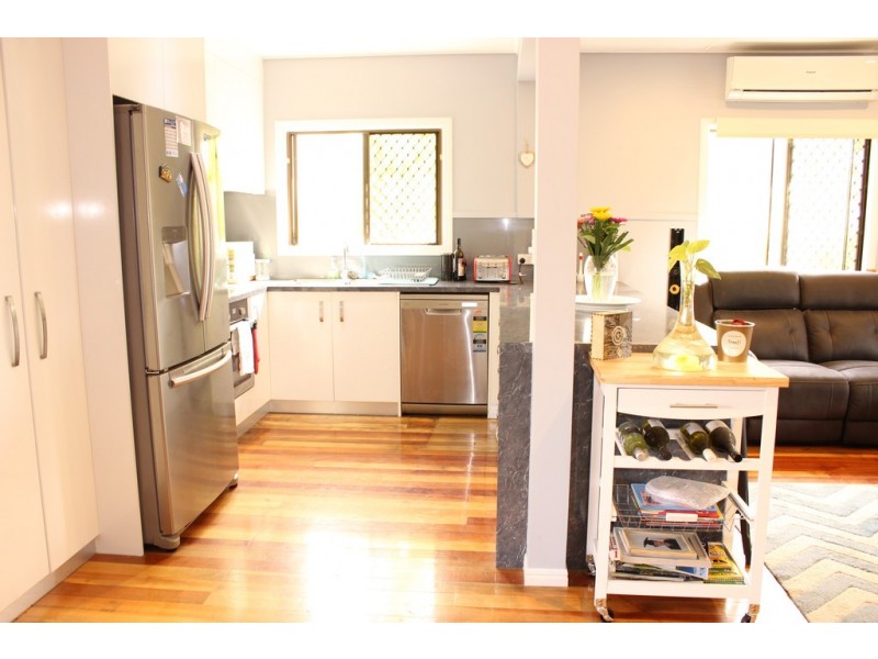 2 Leslie Street, East Ipswich QLD 4305
