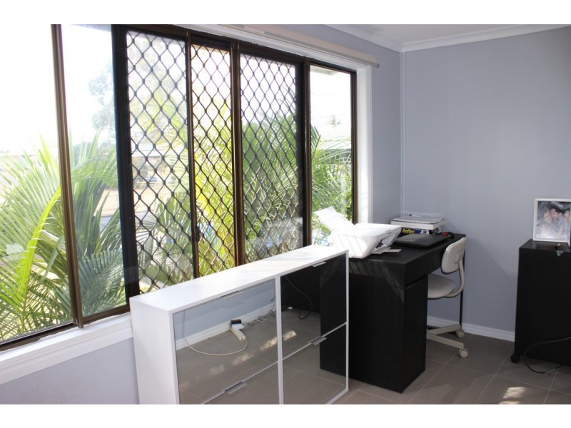 2 Leslie Street, East Ipswich QLD 4305