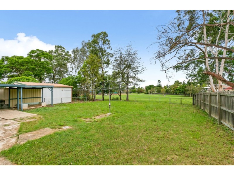 25 Coleman Street, Leichhardt QLD 4305