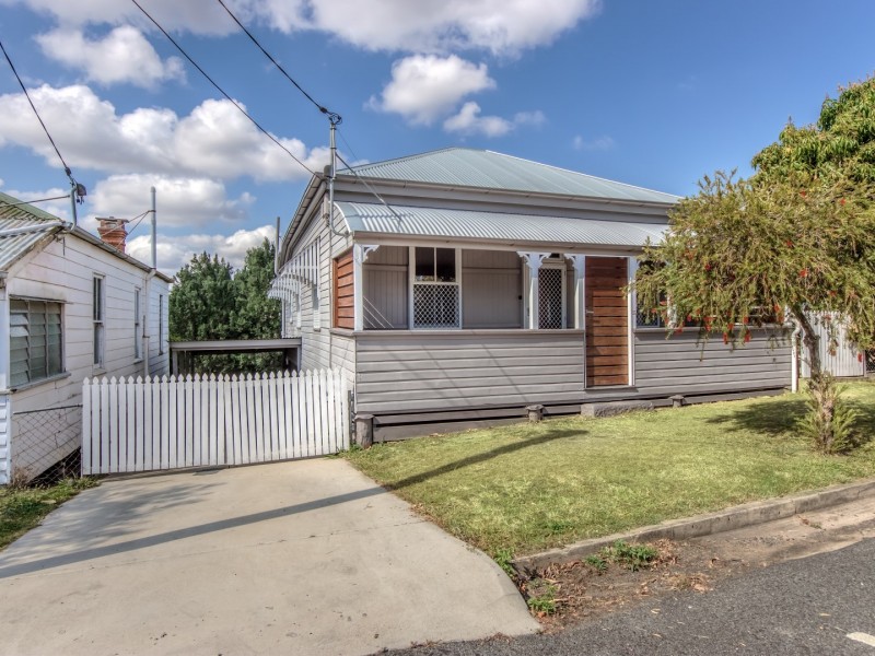 37 Martin Street, Woodend QLD 4305