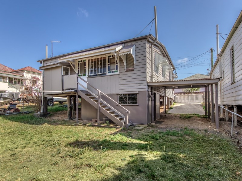 37 Martin Street, Woodend QLD 4305