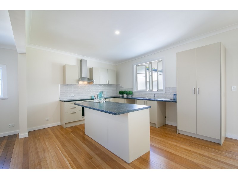 7 Rex Street, Eastern Heights QLD 4305