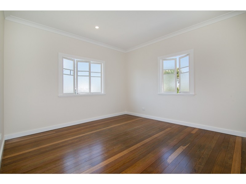 7 Rex Street, Eastern Heights QLD 4305