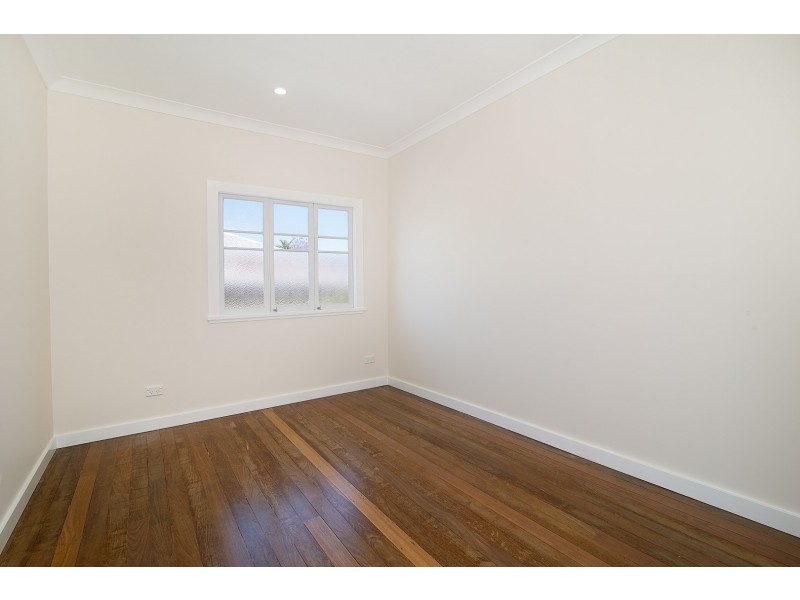 7 Rex Street, Eastern Heights QLD 4305