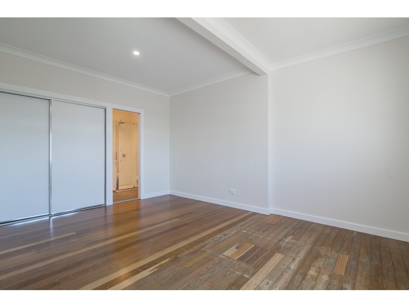 7 Rex Street, Eastern Heights QLD 4305