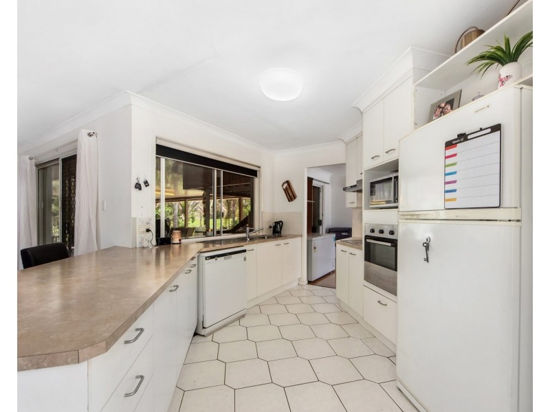 20 Macadamia Court, Walloon QLD 4306
