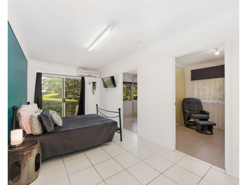 20 Macadamia Court, Walloon QLD 4306