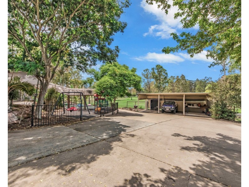20 Macadamia Court, Walloon QLD 4306