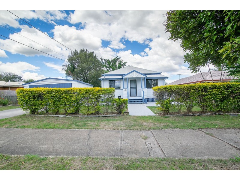 44 Russell Street, Silkstone QLD 4304