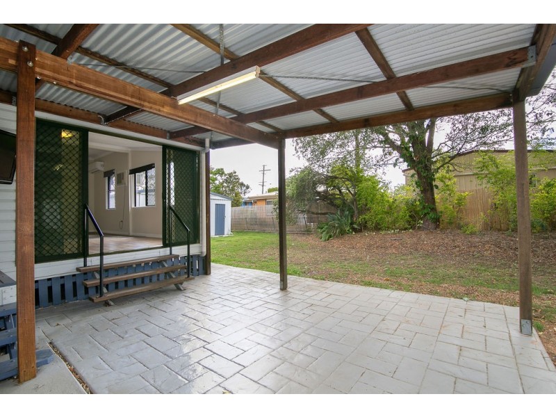 44 Russell Street, Silkstone QLD 4304
