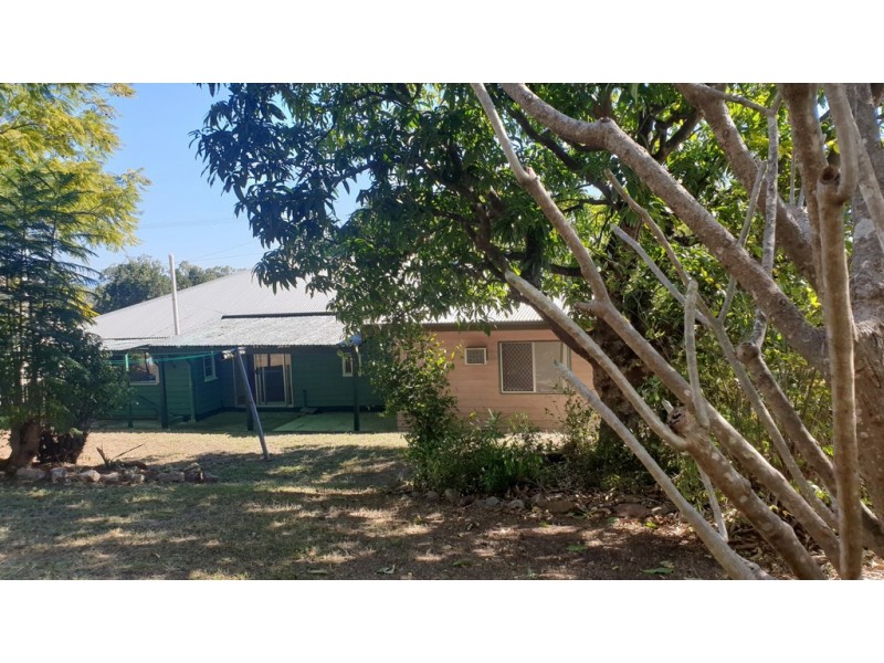 43 Chermside Road, Eastern Heights QLD 4305