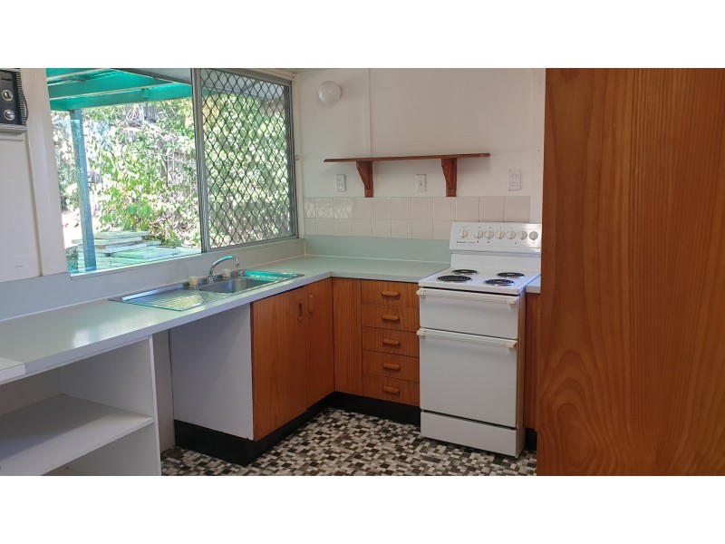 43 Chermside Road, Eastern Heights QLD 4305