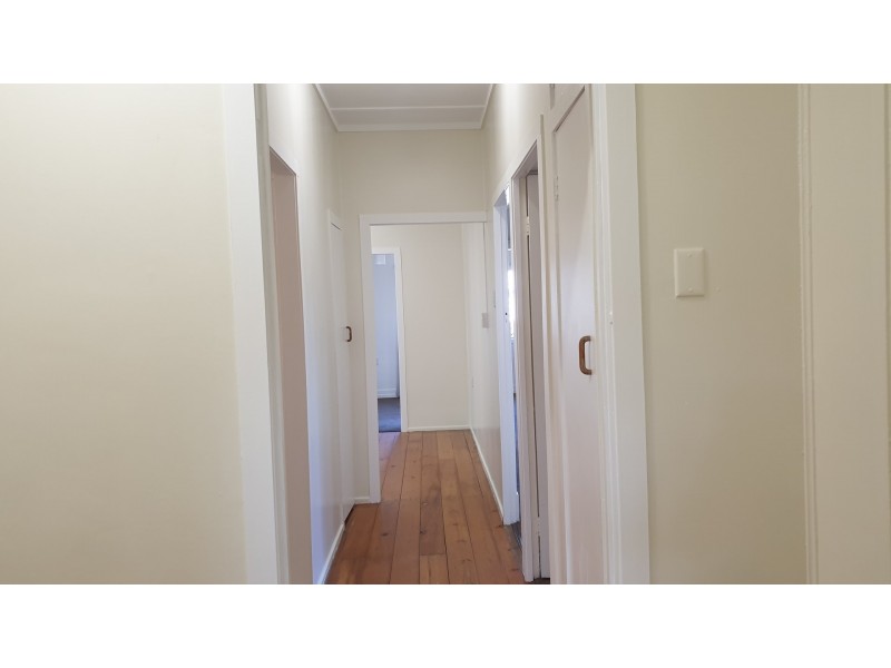 43 Chermside Road, Eastern Heights QLD 4305