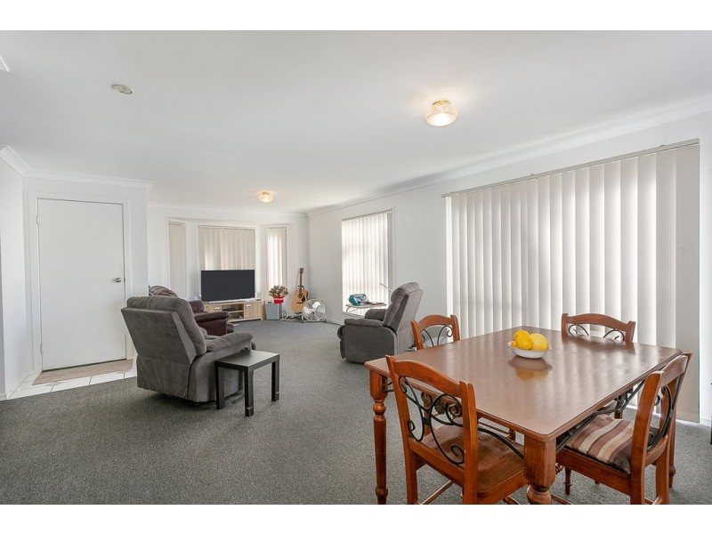 6 Morris Street, Flinders View QLD 4305