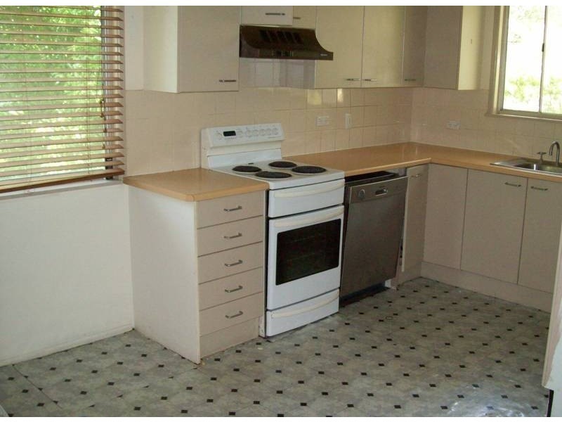 21 Prunda Parade, Raceview QLD 4305