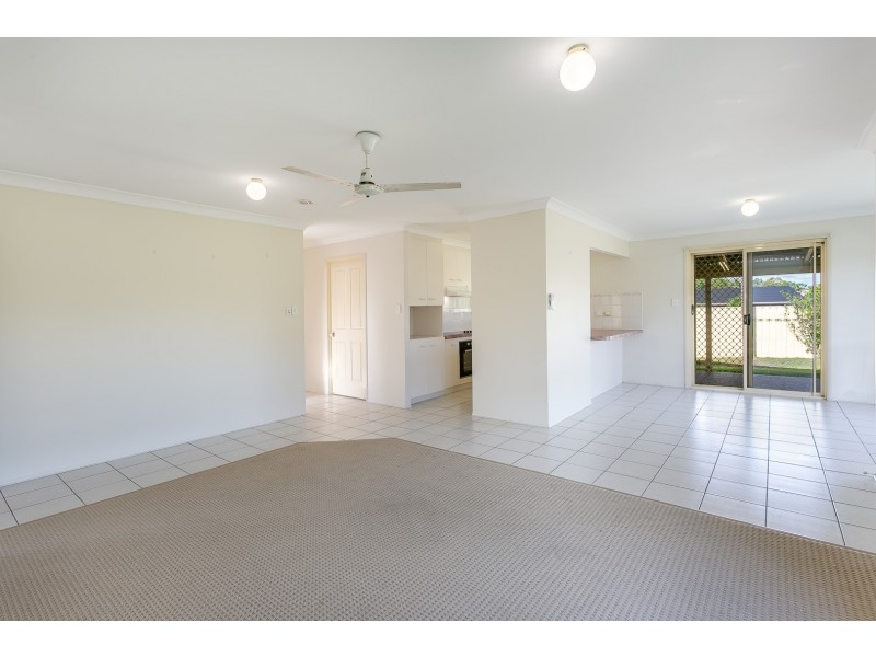1 Redwood Place, Yamanto QLD 4305
