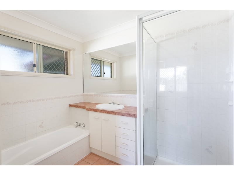 1 Redwood Place, Yamanto QLD 4305