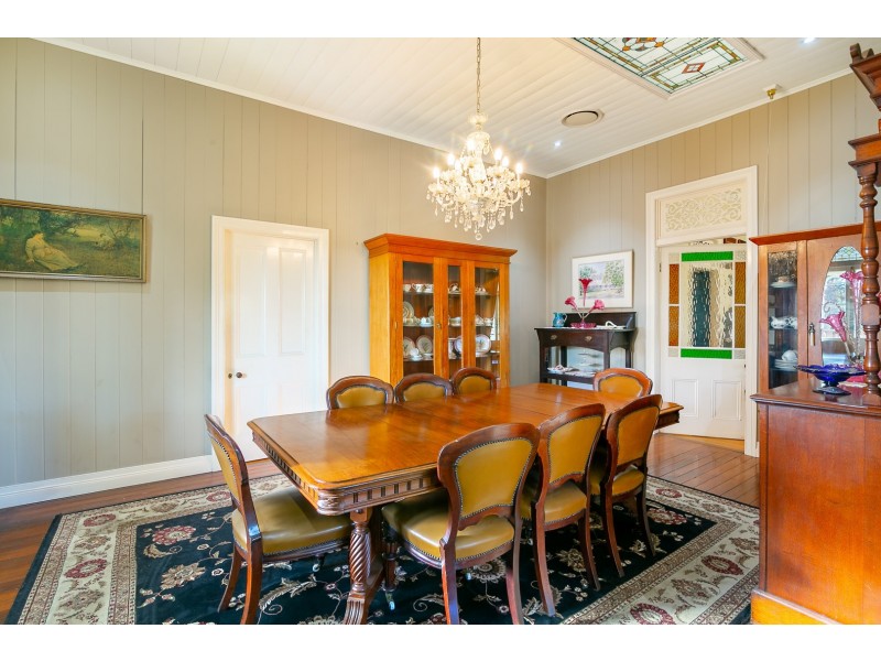 9 Briggs Road, Ipswich QLD 4305