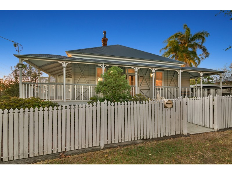 9 Briggs Road, Ipswich QLD 4305