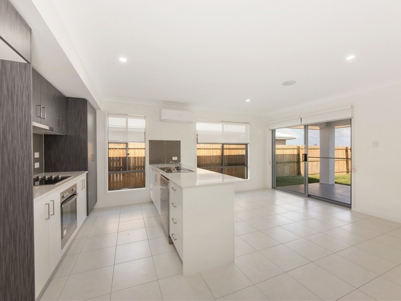 46 Paterson Road, Walloon QLD 4306