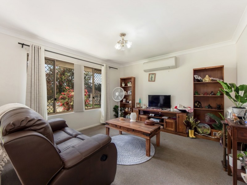 77 Cranes Road, North Ipswich QLD 4305