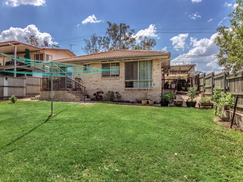 77 Cranes Road, North Ipswich QLD 4305