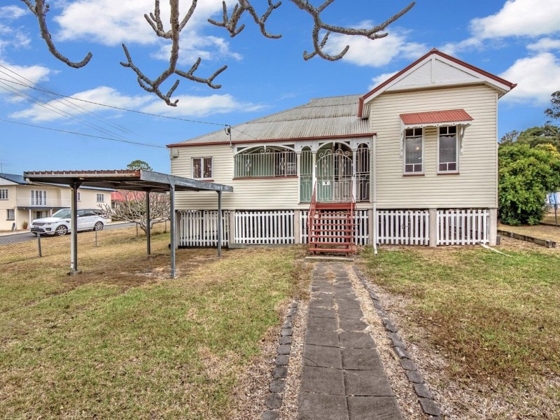 21 Blackstone Road, Eastern Heights QLD 4305