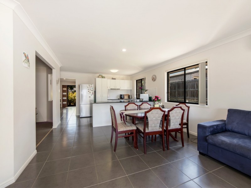 4 Atlantic Drive, Brassall QLD 4305