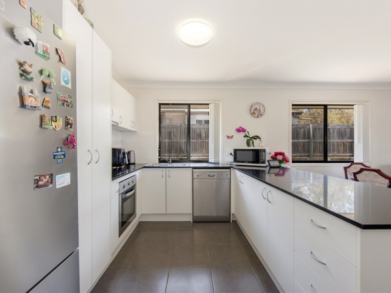 4 Atlantic Drive, Brassall QLD 4305