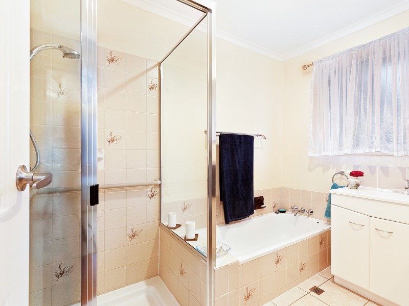 1 Rita Court, Bellbird Park QLD 4300