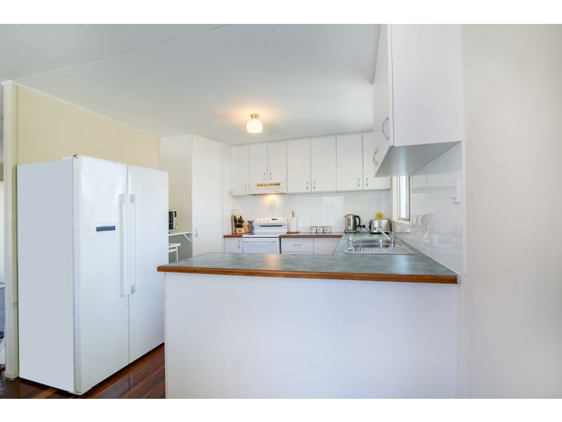 19 Boundary Street, Moores Pocket QLD 4305