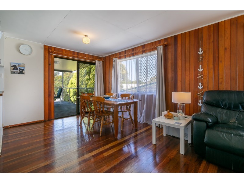 19 Boundary Street, Moores Pocket QLD 4305