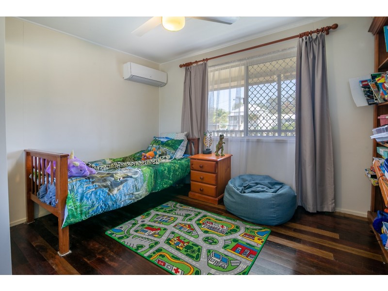 19 Boundary Street, Moores Pocket QLD 4305