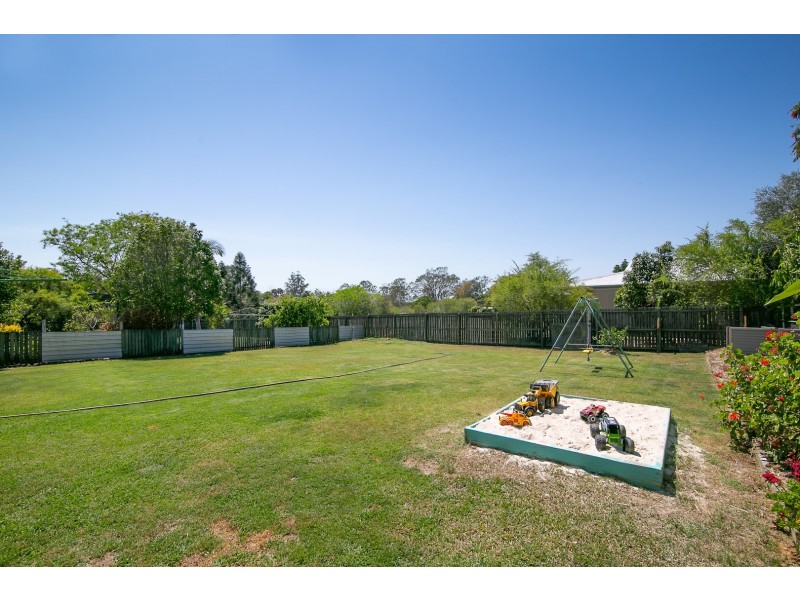 19 Boundary Street, Moores Pocket QLD 4305