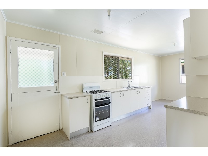 13 Pickering Street, Riverview QLD 4303