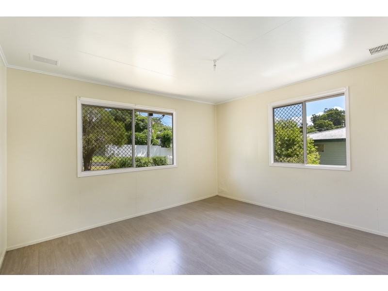 13 Pickering Street, Riverview QLD 4303