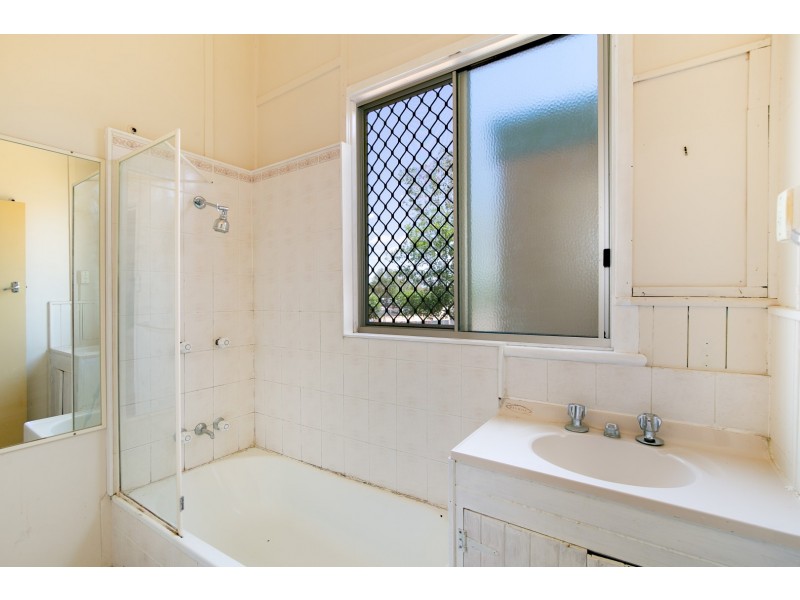 144 Cascade Street, Raceview QLD 4305