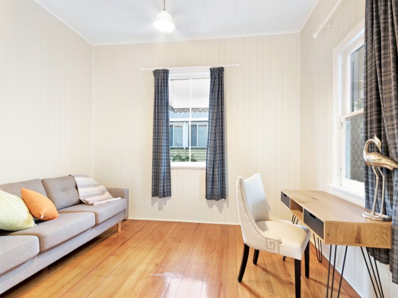 39 Tiger Street, West Ipswich QLD 4305