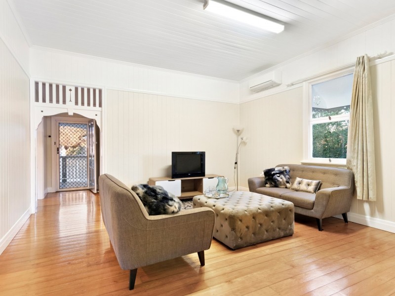 39 Tiger Street, West Ipswich QLD 4305