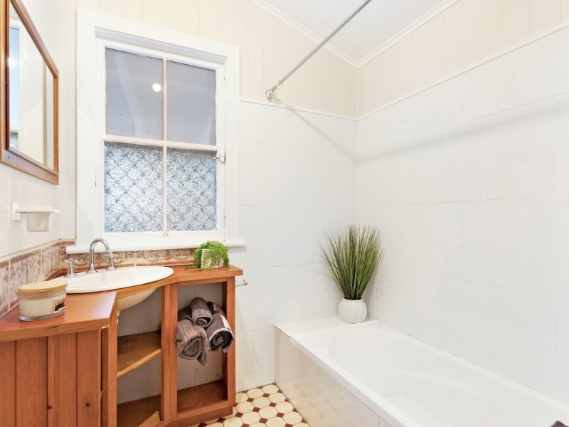 39 Tiger Street, West Ipswich QLD 4305