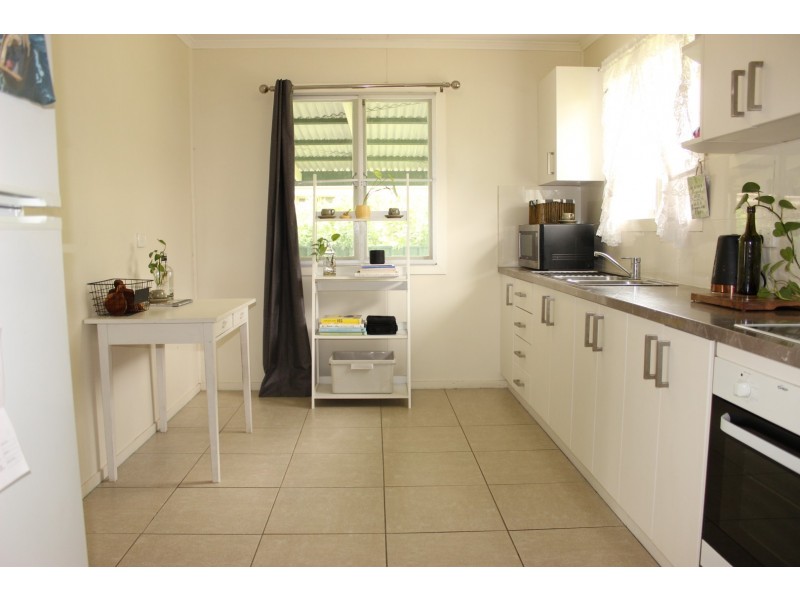 1C Edward Street, One Mile QLD 4305