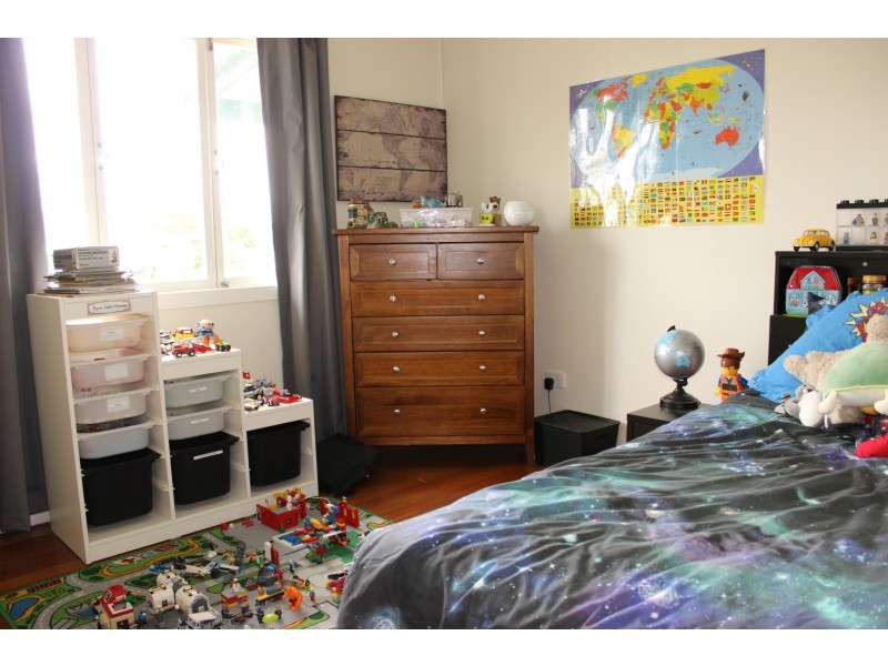 1C Edward Street, One Mile QLD 4305