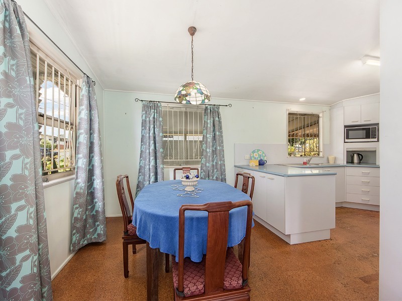 281 South Station Road, Raceview QLD 4305