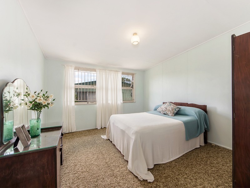 281 South Station Road, Raceview QLD 4305