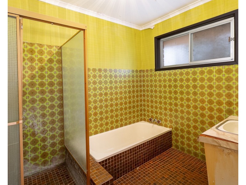 22 Arnold Street, Wulkuraka QLD 4305
