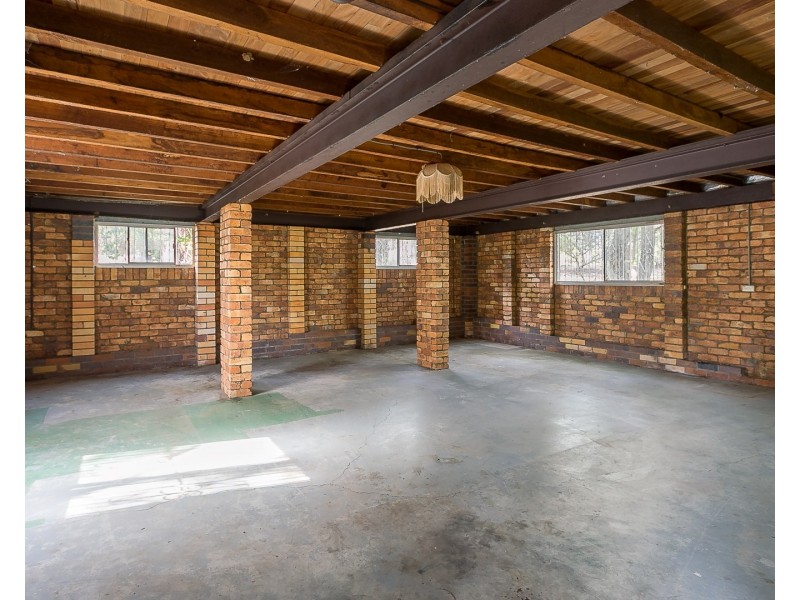 22 Arnold Street, Wulkuraka QLD 4305
