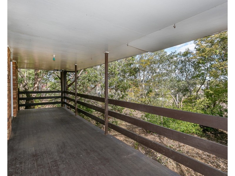 22 Arnold Street, Wulkuraka QLD 4305