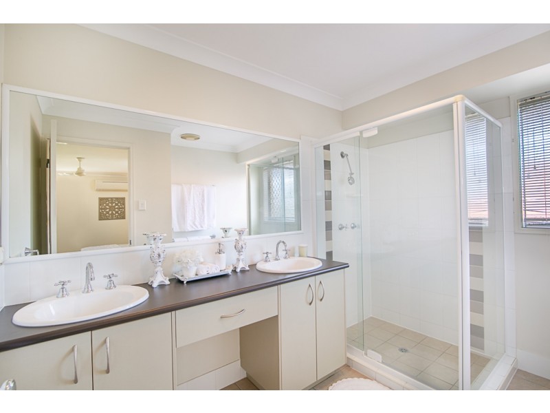 79 Kensington Drive, Flinders View QLD 4305