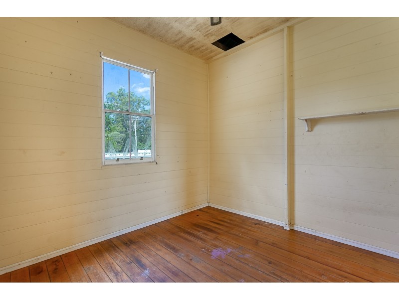 16 Bergins Hill Road, Bundamba QLD 4304