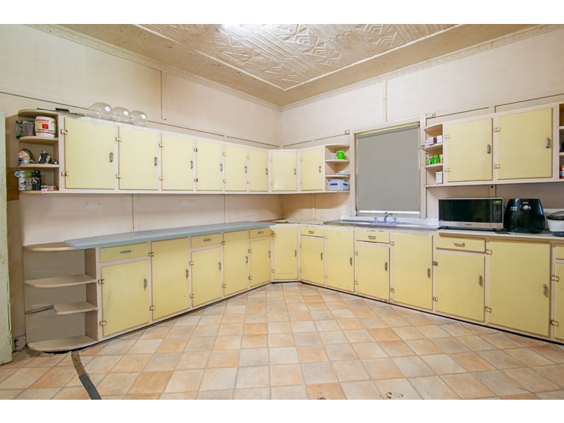 59 South Station Road, Booval QLD 4304